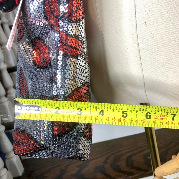 JUICY COUTURE Red Lipstick Kiss Lips Sequin Top Zip Crossbody Shoulder Bag NWT - Picture 16 of 17